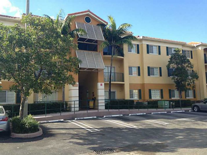 7200 NW 114 AV # 305, Miami, FL 33178