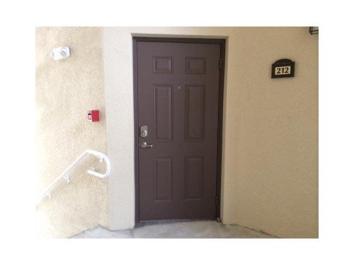 8620 NW 97 AVE # 212, Miami, FL 33178