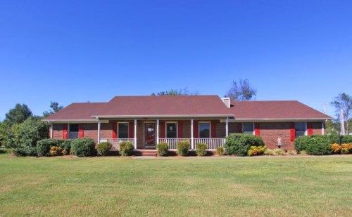 121 Mandy Dr, Hazel Green, AL 35750