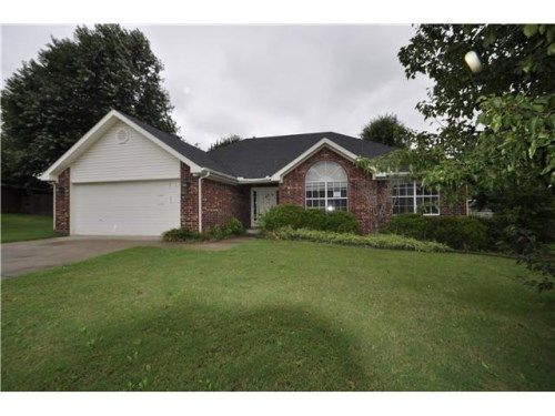 4902 Hawthorne Way, Springdale, AR 72762