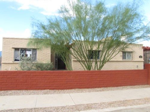 6027 E 2nd Street, Tucson, AZ 85711