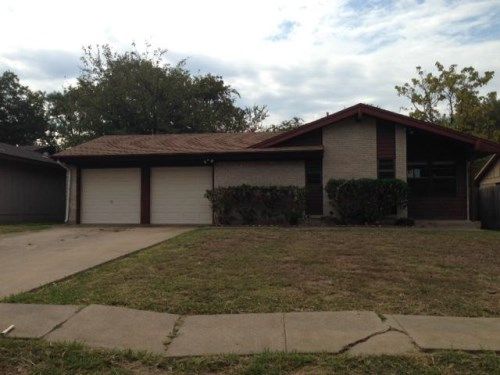 2615 Linda Dr, Ennis, TX 75119