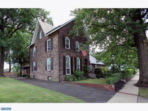 154 W OAKLAND AVE, Doylestown, PA 18901