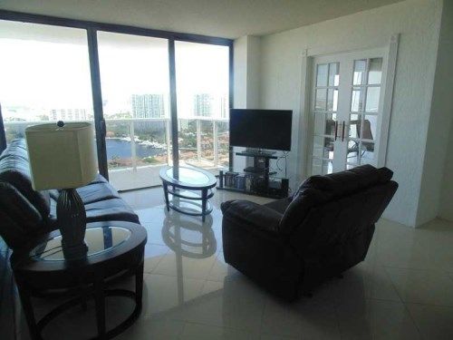 3625 N COUNTRY CLUB DR # PH1, Miami, FL 33180