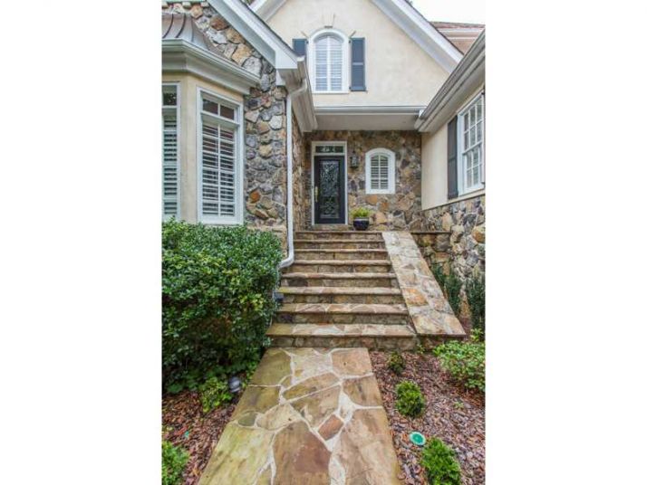 310 Fountain Oaks Lane, Atlanta, GA 30342