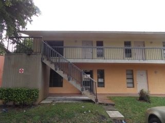 5075 Palm Hill Dr Apt 329, West Palm Beach, FL 33415