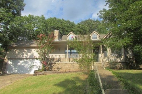 607 Parkway Pl Dr, Little Rock, AR 72211