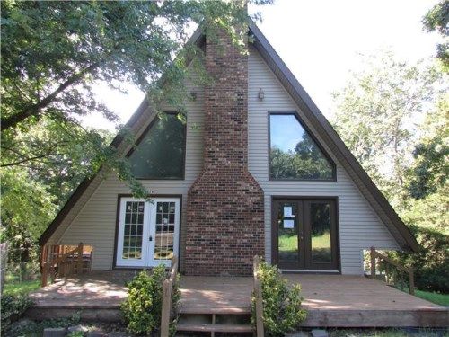 22828 S Lewis Dr, Spring Hill, KS 66083