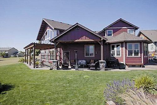210 Zollner Ln, Mount Angel, OR 97362