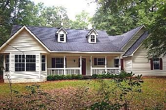 157 Old Lake Rd, Guyton, GA 31312