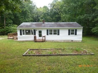 1666 Cook Rd, Powhatan, VA 23139