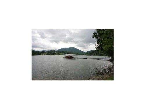 4 Nichols Lakeland Dr, Hayesville, NC 28904