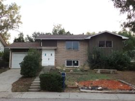 621 Raemar Dr, Colorado Springs, CO 80911