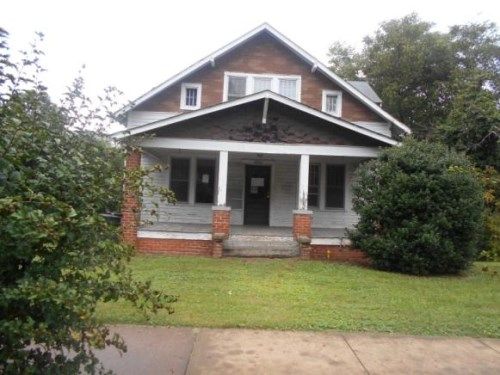1004 W End Avenue, Statesville, NC 28677