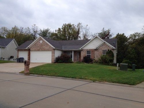 744 Longfellow Cir, O Fallon, MO 63366