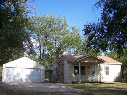 214 S Clara St, Wichita, KS 67209