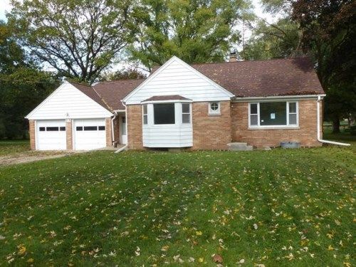S69w12770 Woods Rd, Muskego, WI 53150
