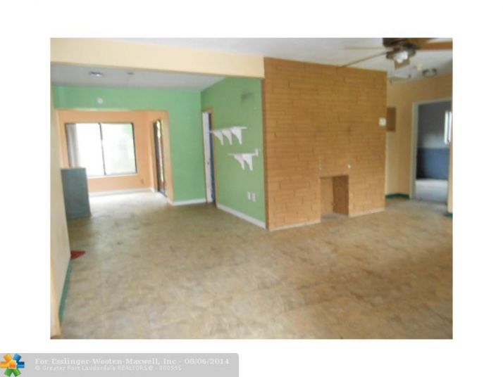 7321 NEPTUNE ST, Hollywood, FL 33023