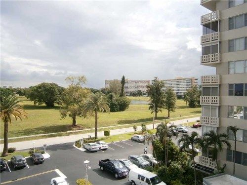 4350 HILLCREST DR # 504, Hollywood, FL 33021