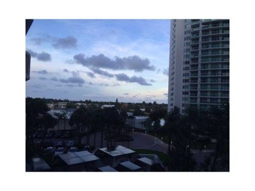 20281 E COUNTRY CLUB DR # 310, Miami, FL 33180