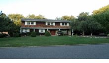 107 Lakeside Drive Oakdale, NY 11769