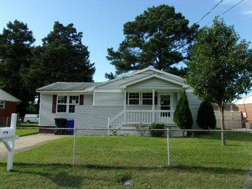 203 Beazley Dr, Portsmouth, VA 23701