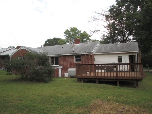 21628 Magnolia Ave, Petersburg, VA 23803