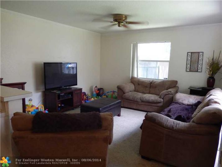 9297 NW 55TH ST, Fort Lauderdale, FL 33351