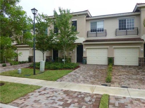 269 LAS BRISAS CR # 269, Fort Lauderdale, FL 33326