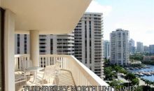 19707 TURNBERRY WY # 19-D Miami, FL 33180