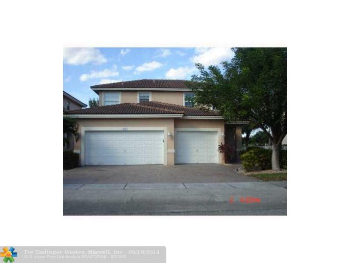 13843 SW 31ST ST, Hollywood, FL 33027