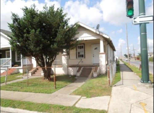 2044-46 Louisa St, New Orleans, LA 70117