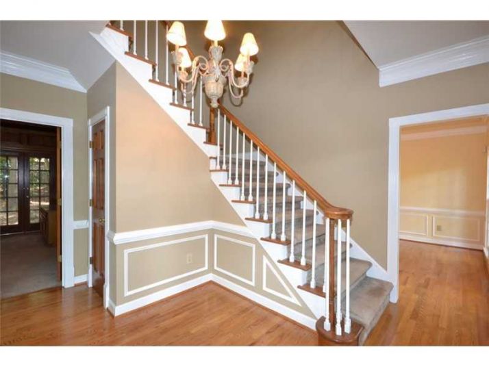 9755 Summer Oaks Drive, Roswell, GA 30076