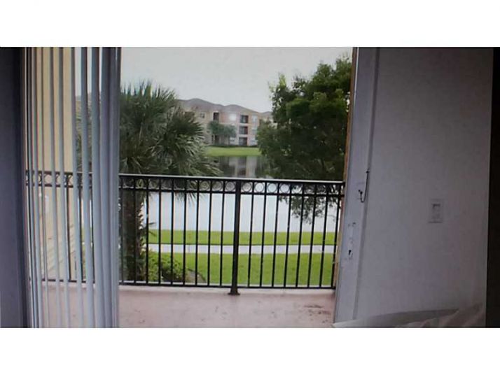 4600 SW 160 AV # 626, Hollywood, FL 33027