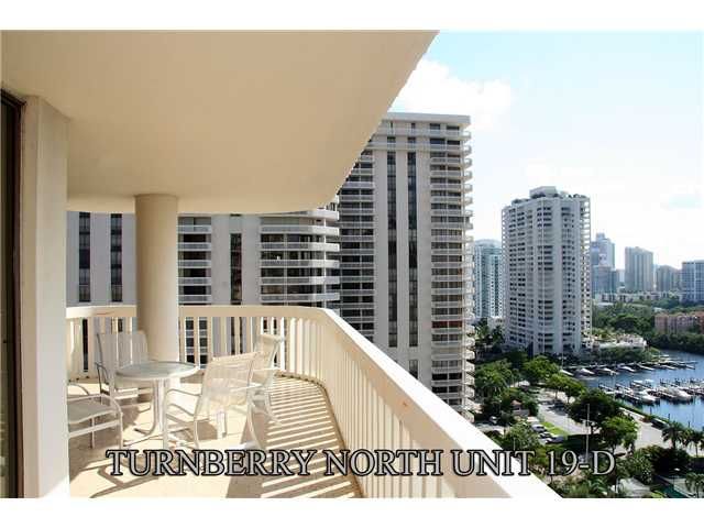 19707 TURNBERRY WY # 19-D, Miami, FL 33180