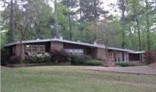 4009 Pinewood Dr Jackson, MS 39211