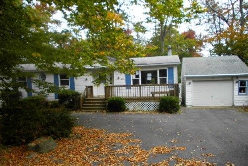 204 Chestnut Lane, Tobyhanna, PA 18466