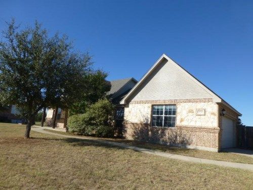 154 Crestwood Lane, Springtown, TX 76082