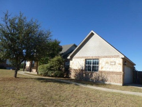 154 Crestwood Lane, Springtown, TX 76082