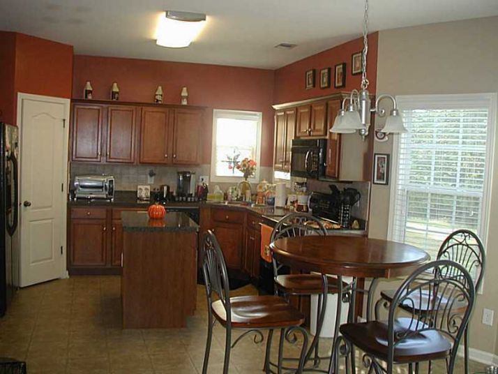 2759 Suttonwood Way Ne, Buford, GA 30519