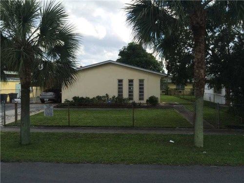 705 SW 4 TE, Dania, FL 33004