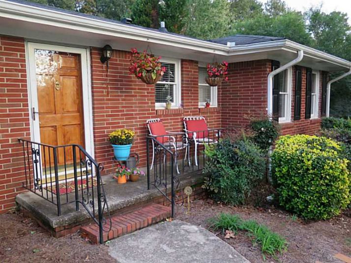 3813 Donald Road Sw, Smyrna, GA 30082