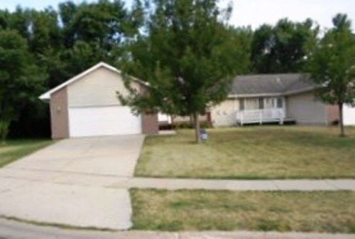 808 S Jayme Cir, Sioux Falls, SD 57106