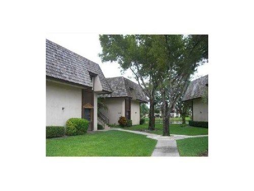 3624 NW 95 TE # 3L, Fort Lauderdale, FL 33351