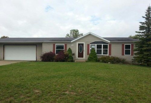 10205 Adobe Ct, Fort Wayne, IN 46825
