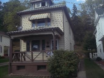 121 Railroad St, Glen Lyon, PA 18617