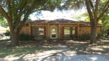 5006 Vera Cruz St Garland, TX 75043