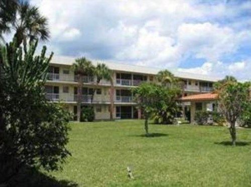 250 LAYNE BL # 215, Hallandale, FL 33009