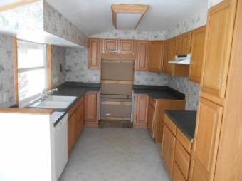 5549 5th St, Zephyrhills, FL 33542