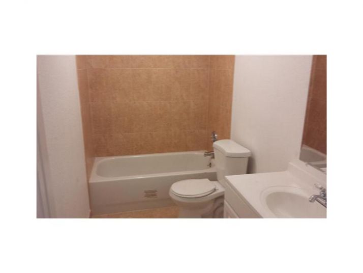 5959 NW 28 ST # 135, Fort Lauderdale, FL 33313